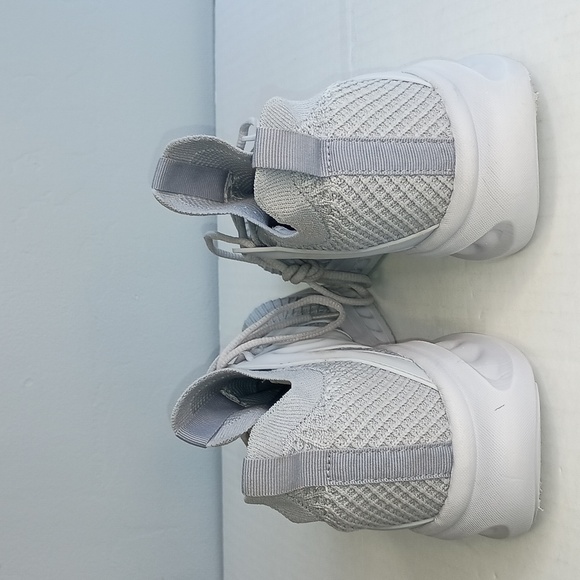 Womens Size 10 Lightweight Sneakers Athletic Casual Running Shoes - Picture 6 of 10